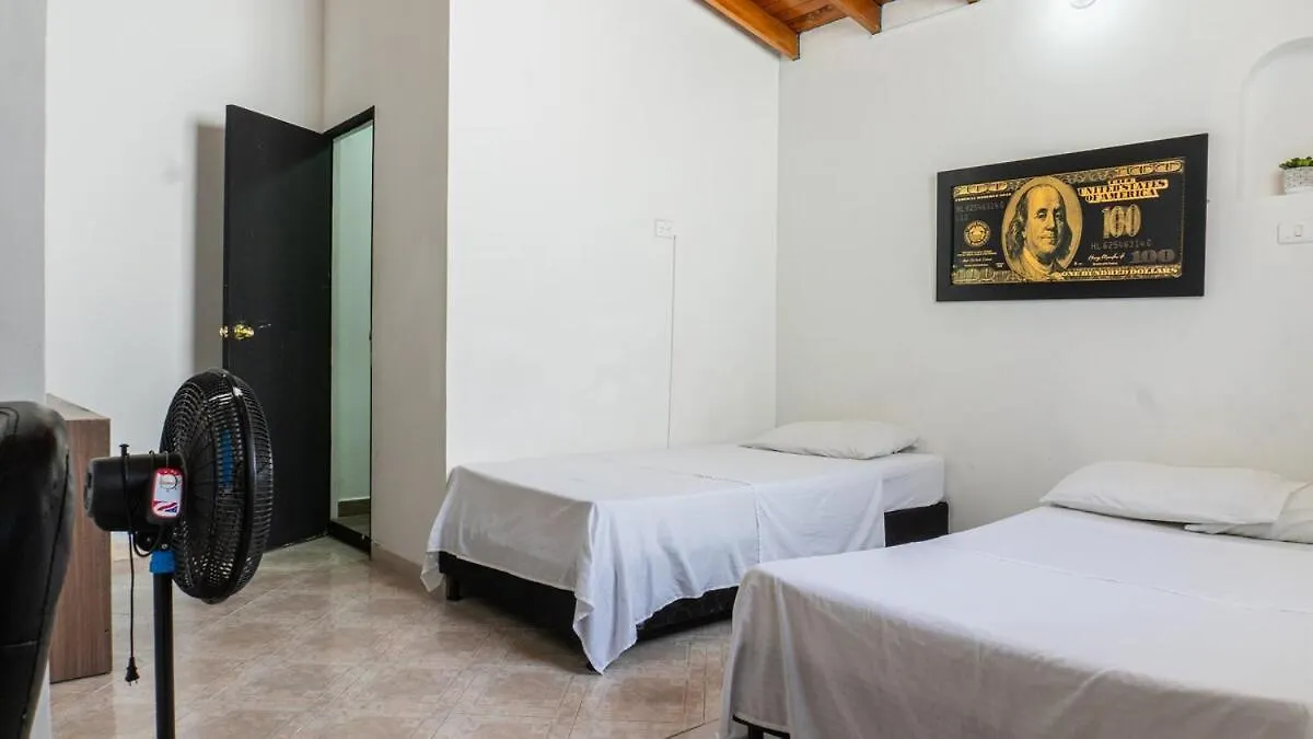 מדיין Apartamento Completo 5 Habitaciones Estadio Calazans