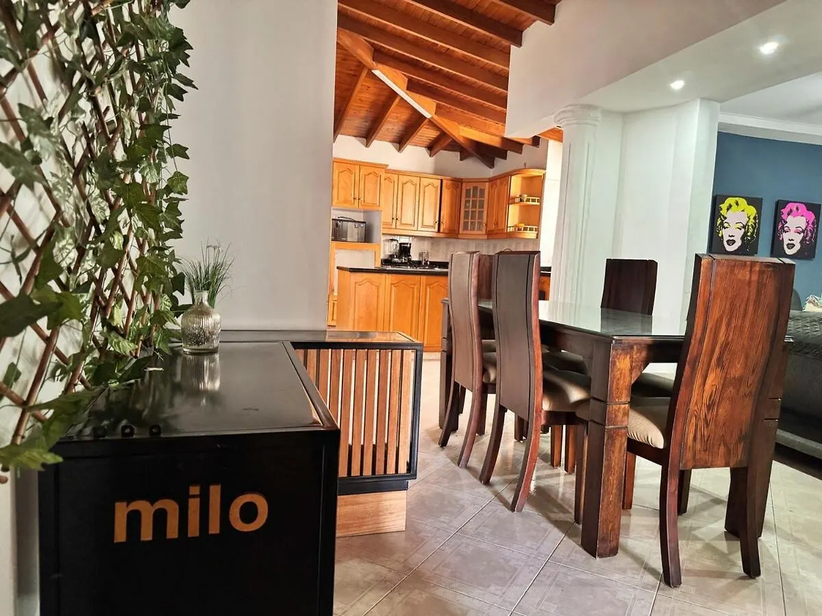 מדיין Apartamento Completo 5 Habitaciones Estadio Calazans 0*,