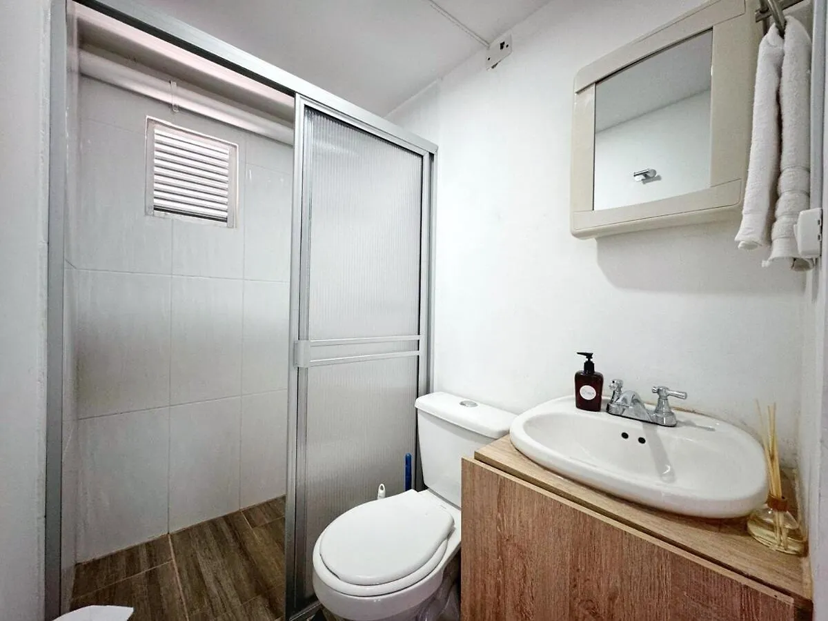 아파트 Apartamento Completo 5 Habitaciones Estadio Calazans 메딜린 콜롬비아