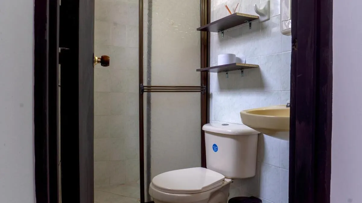 Apartamento Completo 5 Habitaciones Estadio Calazans 메딜린