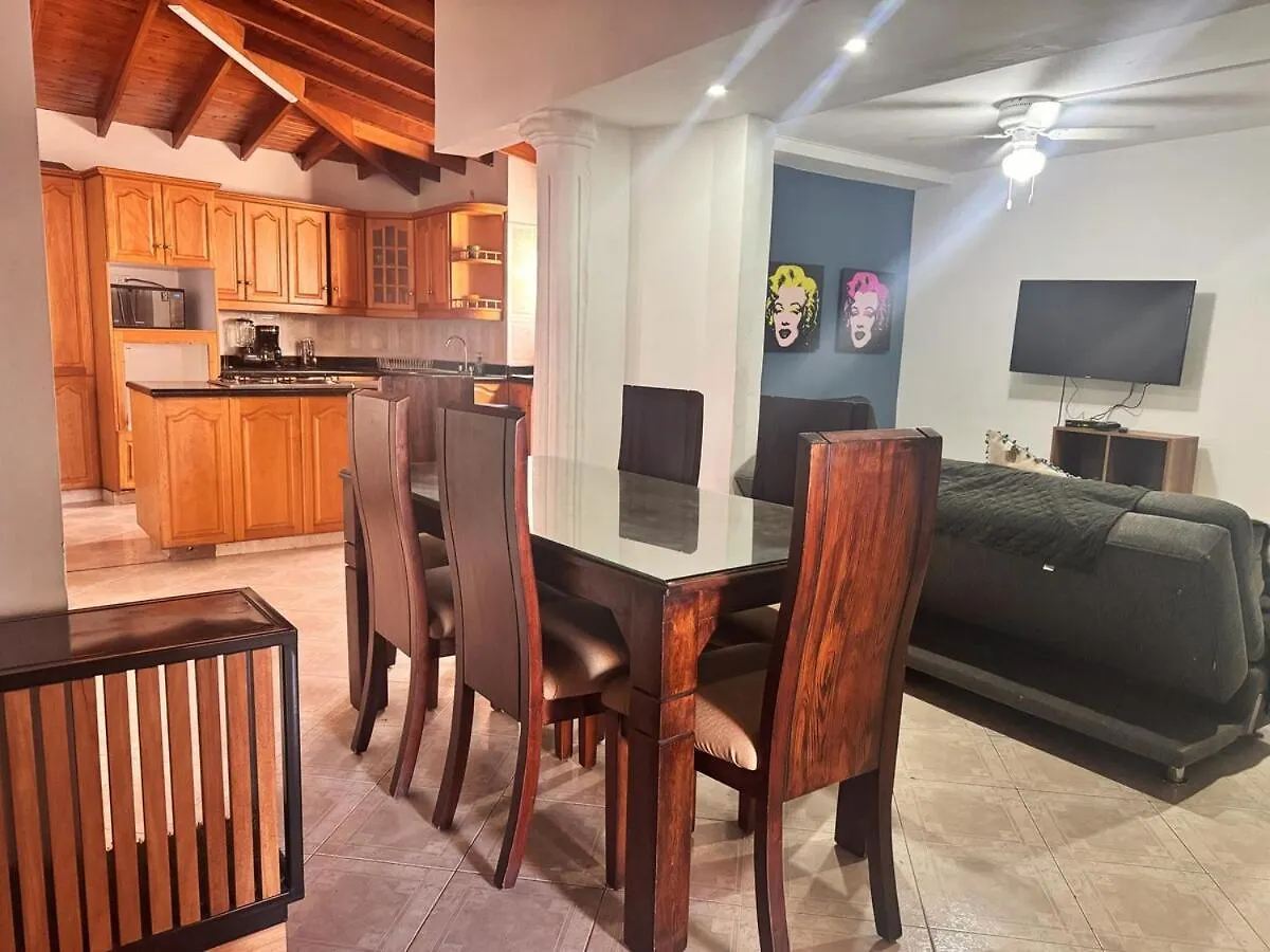 Apartamento Completo 5 Habitaciones Estadio Calazans 메딜린